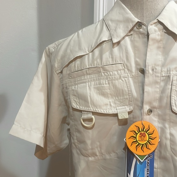 Hook & tackle shirt short sleeves nylon 50 SPF repels water dries fast men’s S - Picture 3 of 16